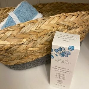 Mary Kay naturally nourishing oil